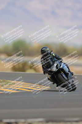 media/Sep-11-2022-SoCal Trackdays (Sun) [[81b7e951af]]/Turn 14 (1130am)/